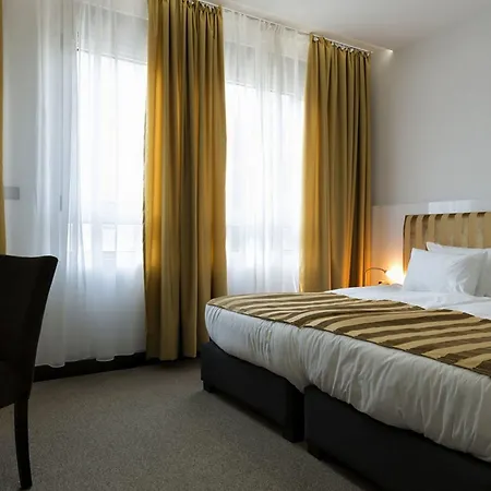 Nova Garni Signature Collection