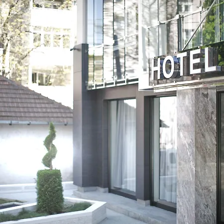 Hotel Nova Garni Signature Collection 4*