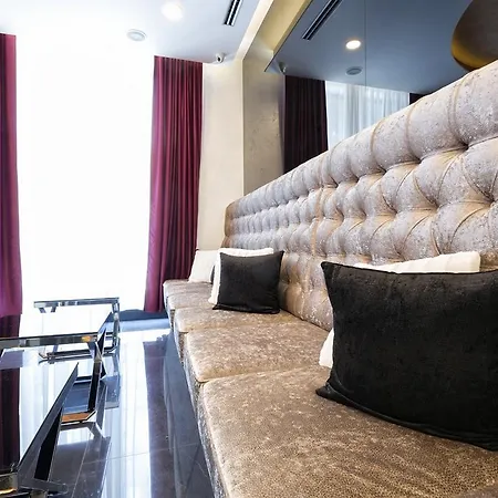 Hotel Nova Garni Signature Collection