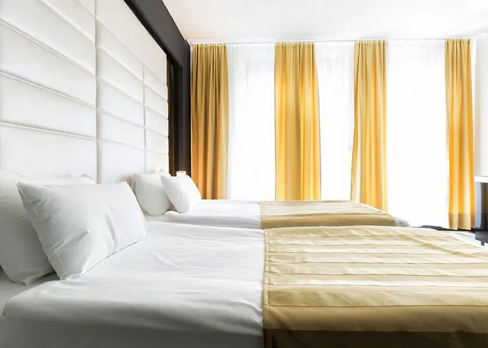 Nova Garni Signature Collection