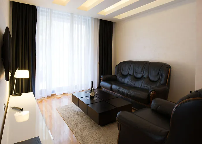 Nova Garni Signature Collection