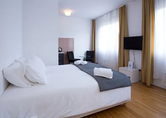 Nova Garni Signature Collection 4*